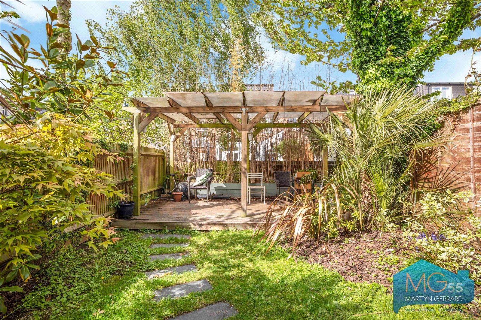 4 bedroom House to rent - Martyn Gerrard