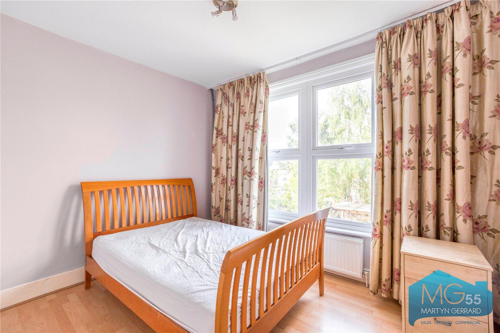 4 bedroom House to rent - Martyn Gerrard