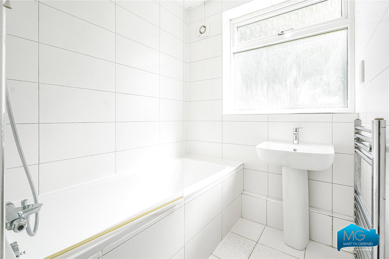 2 bedroom Apartment to rent - Martyn Gerrard