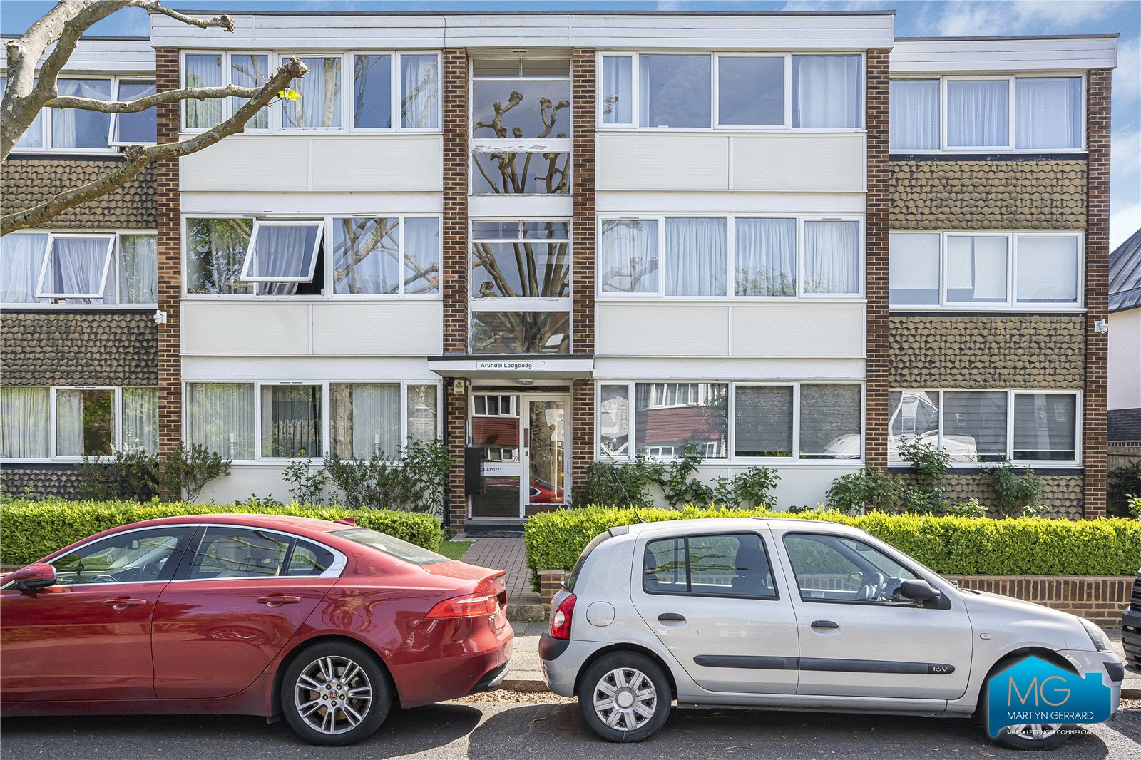 Arundel Lodge, Salisbury Avenue, Finchley Central, London, N3+  - Martyn Gerrard