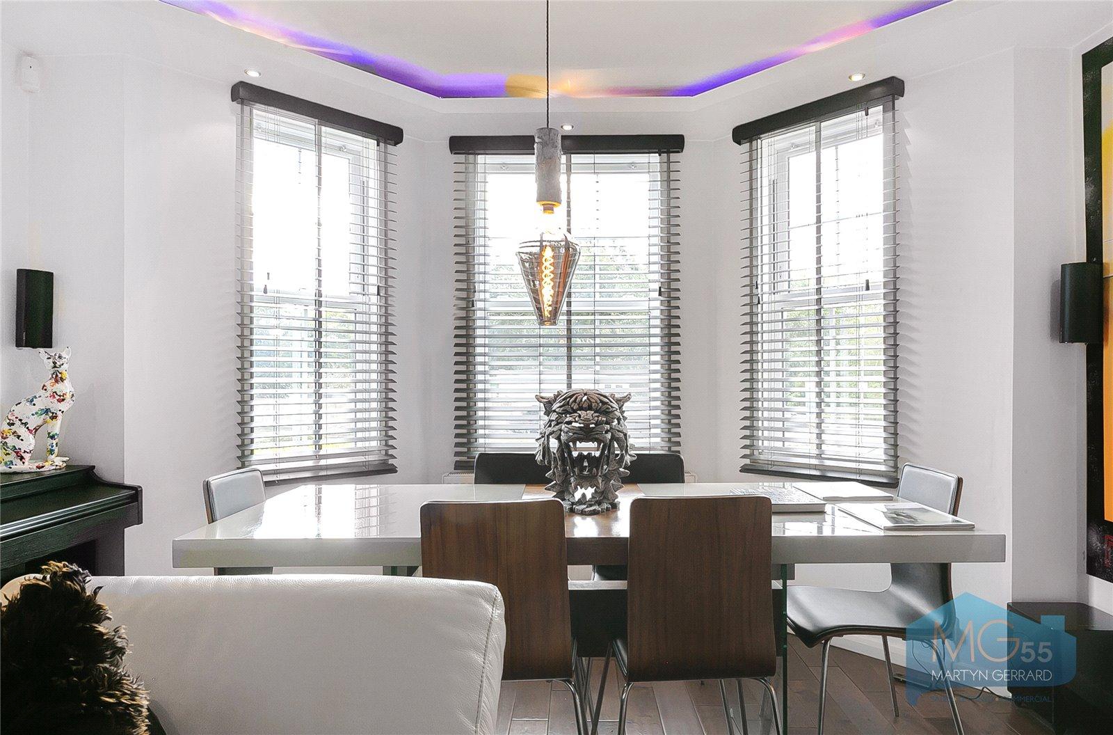 3 bedroom Apartment for sale - Martyn Gerrard