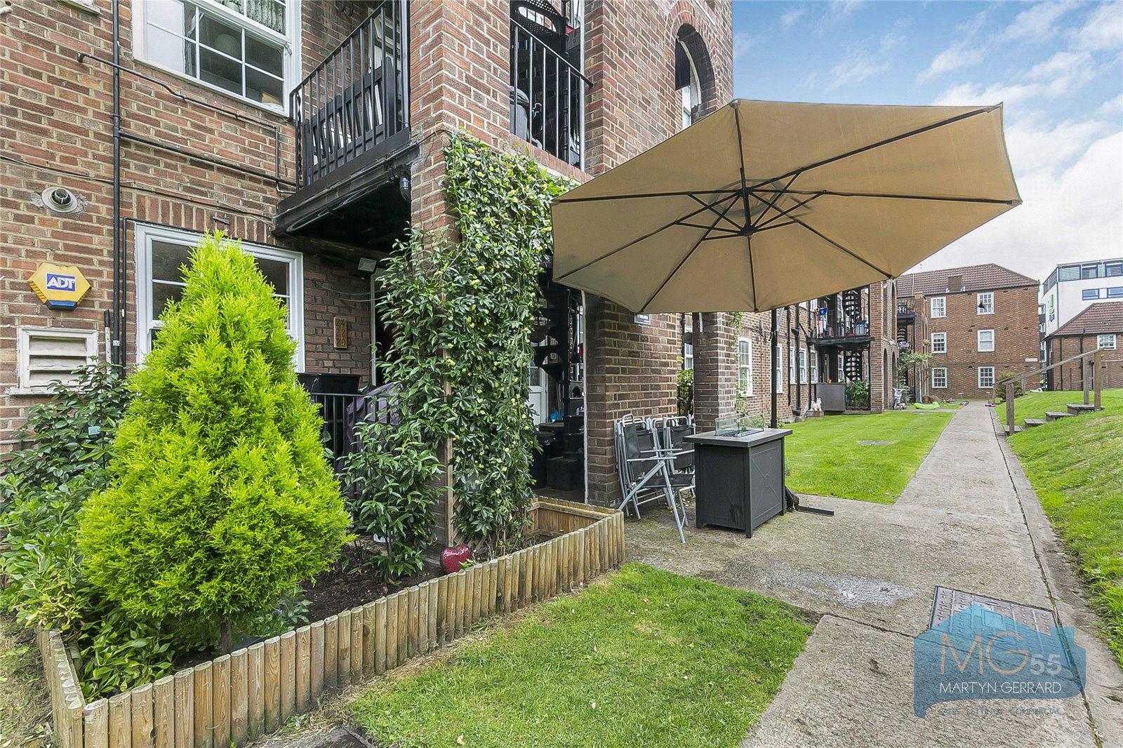 3 bedroom Apartment for sale - Martyn Gerrard