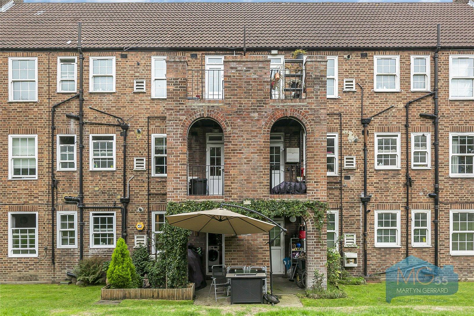 3 bedroom Apartment for sale - Martyn Gerrard