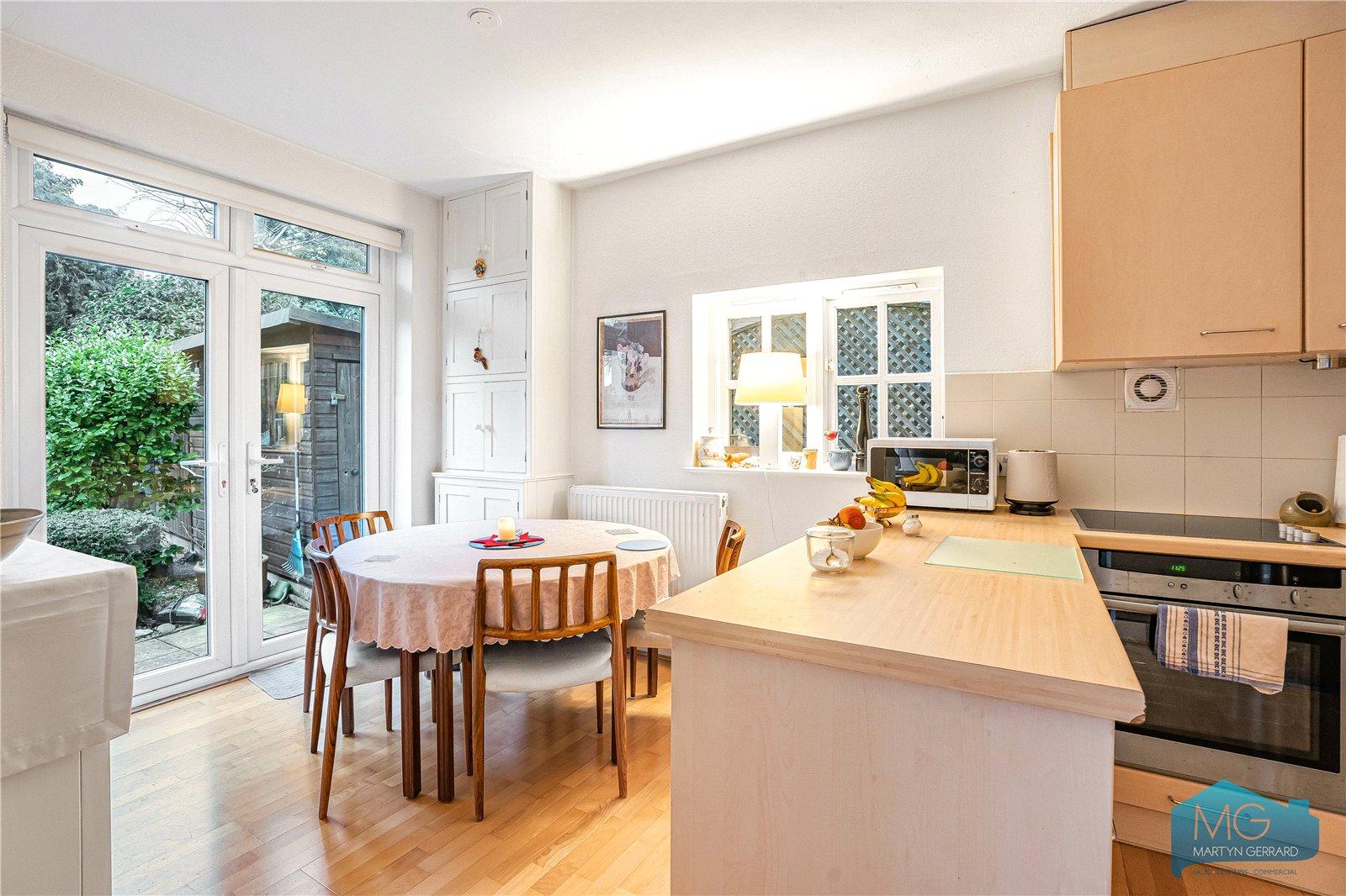 4 bedroom Semi-Detached House for sale - Martyn Gerrard