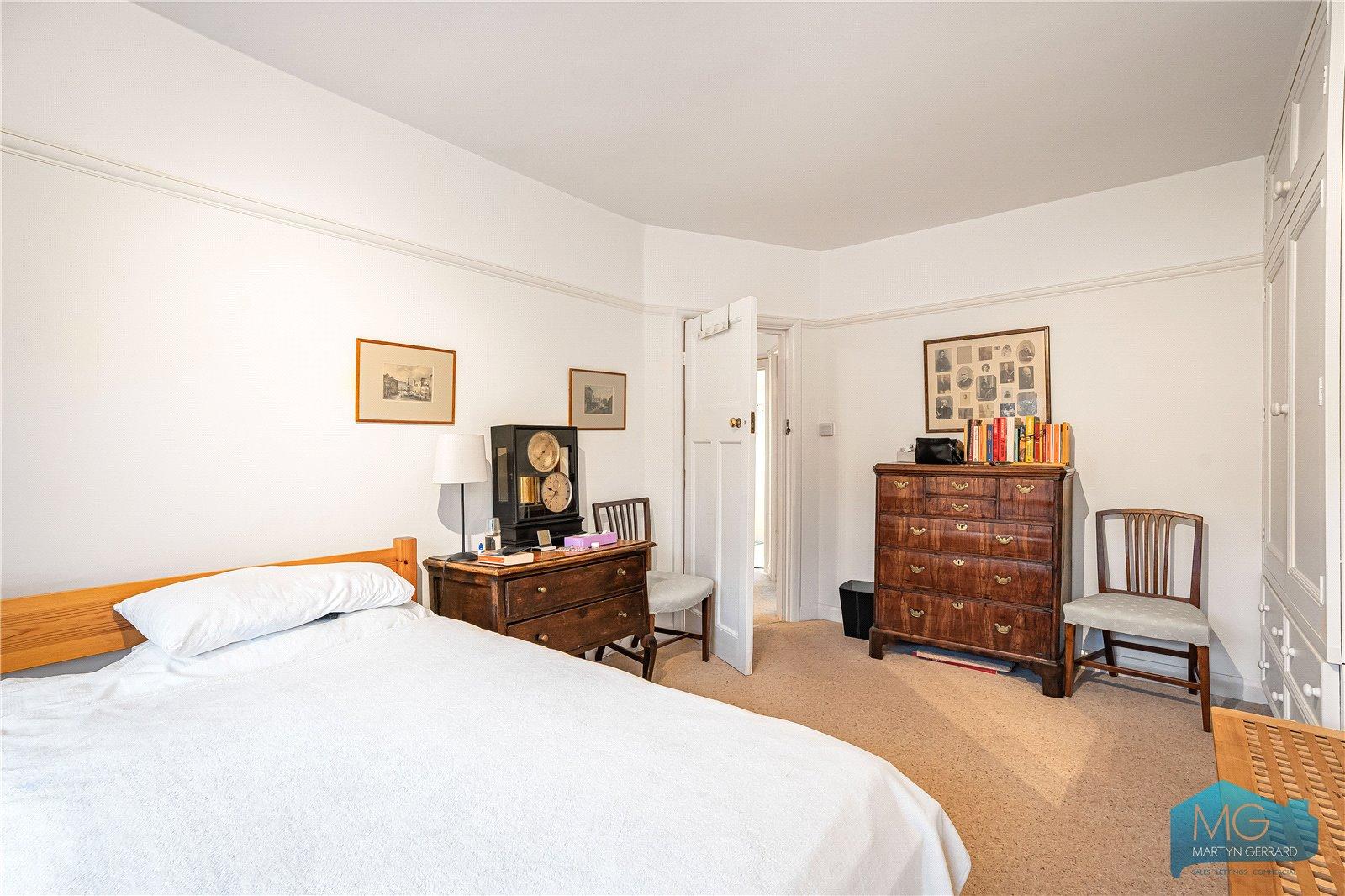 4 bedroom Semi-Detached House for sale - Martyn Gerrard