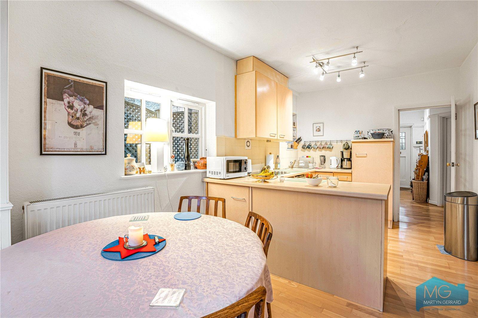 4 bedroom Semi-Detached House for sale - Martyn Gerrard