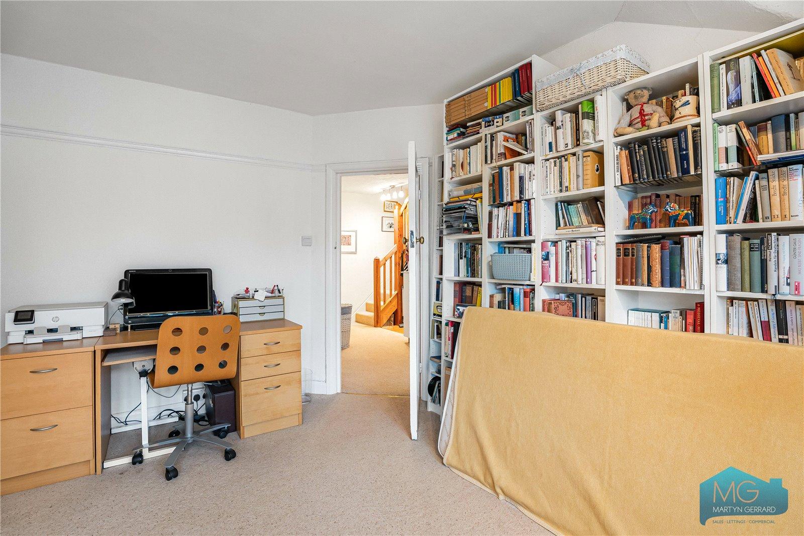 4 bedroom Semi-Detached House for sale - Martyn Gerrard
