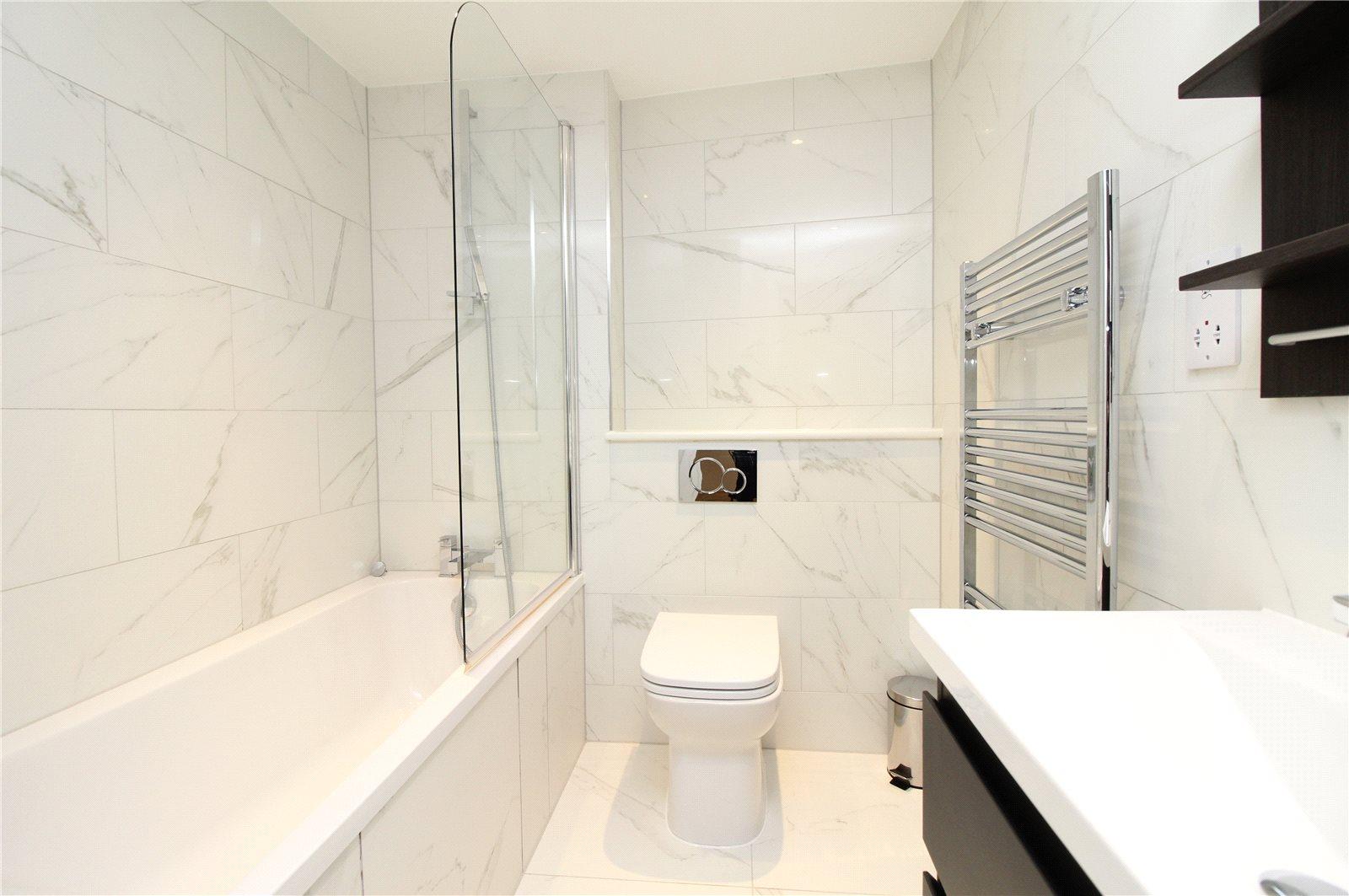 2 bedroom Apartment to rent - Martyn Gerrard