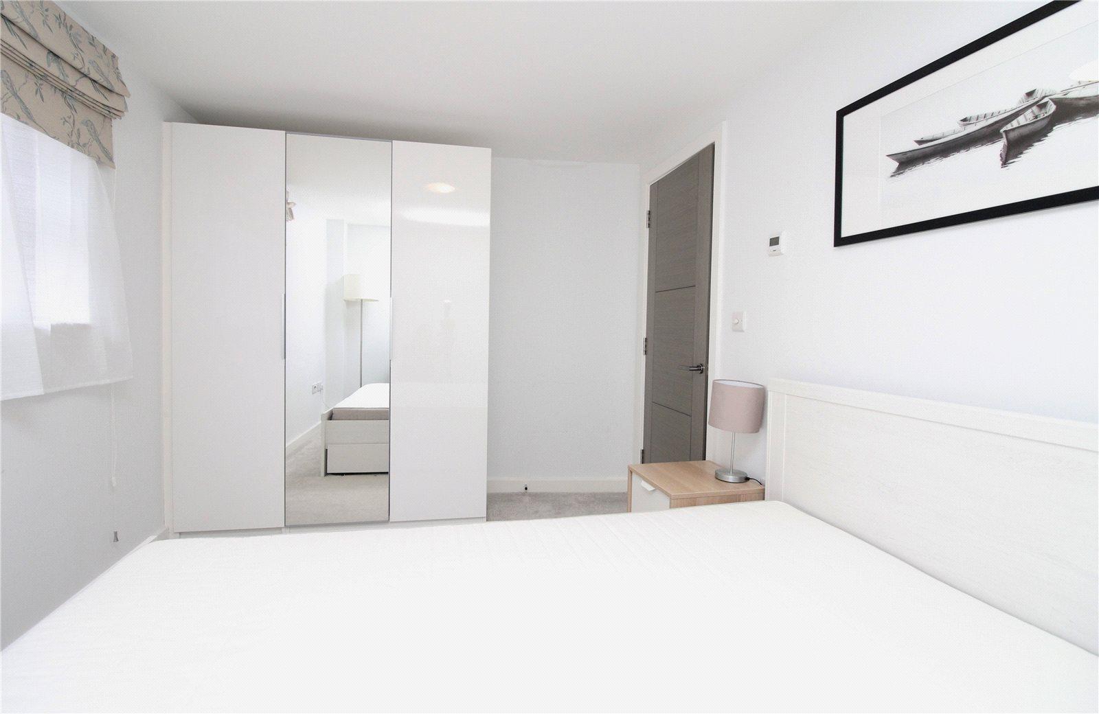 2 bedroom Apartment to rent - Martyn Gerrard