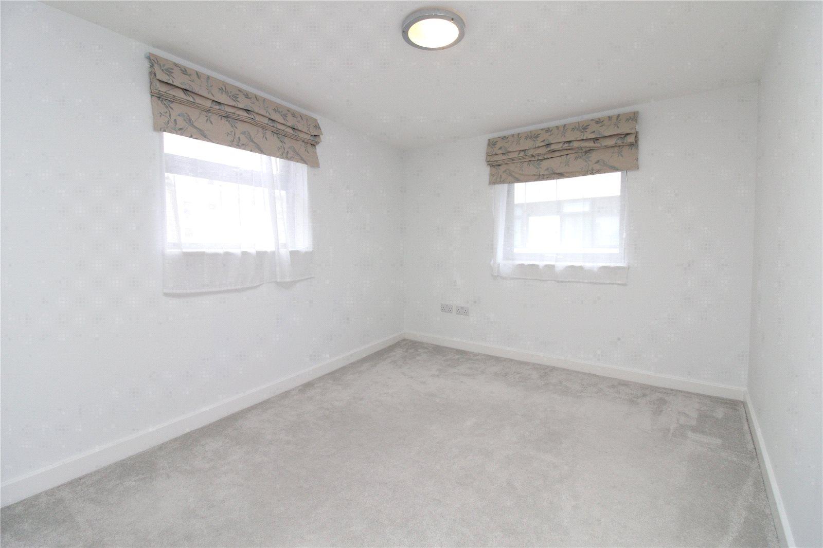2 bedroom Apartment to rent - Martyn Gerrard