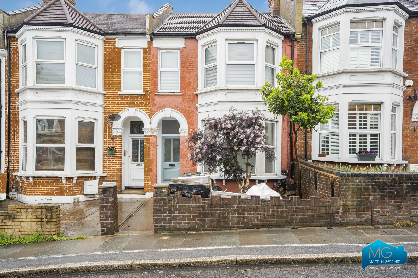 Dollis Road, Finchley Central, London, N3+  - Martyn Gerrard