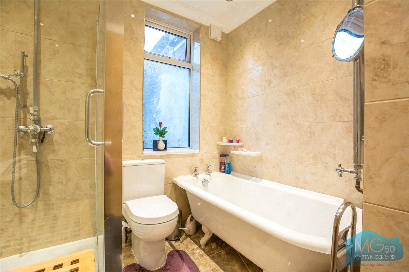 4 bedroom Terraced House to rent - Martyn Gerrard