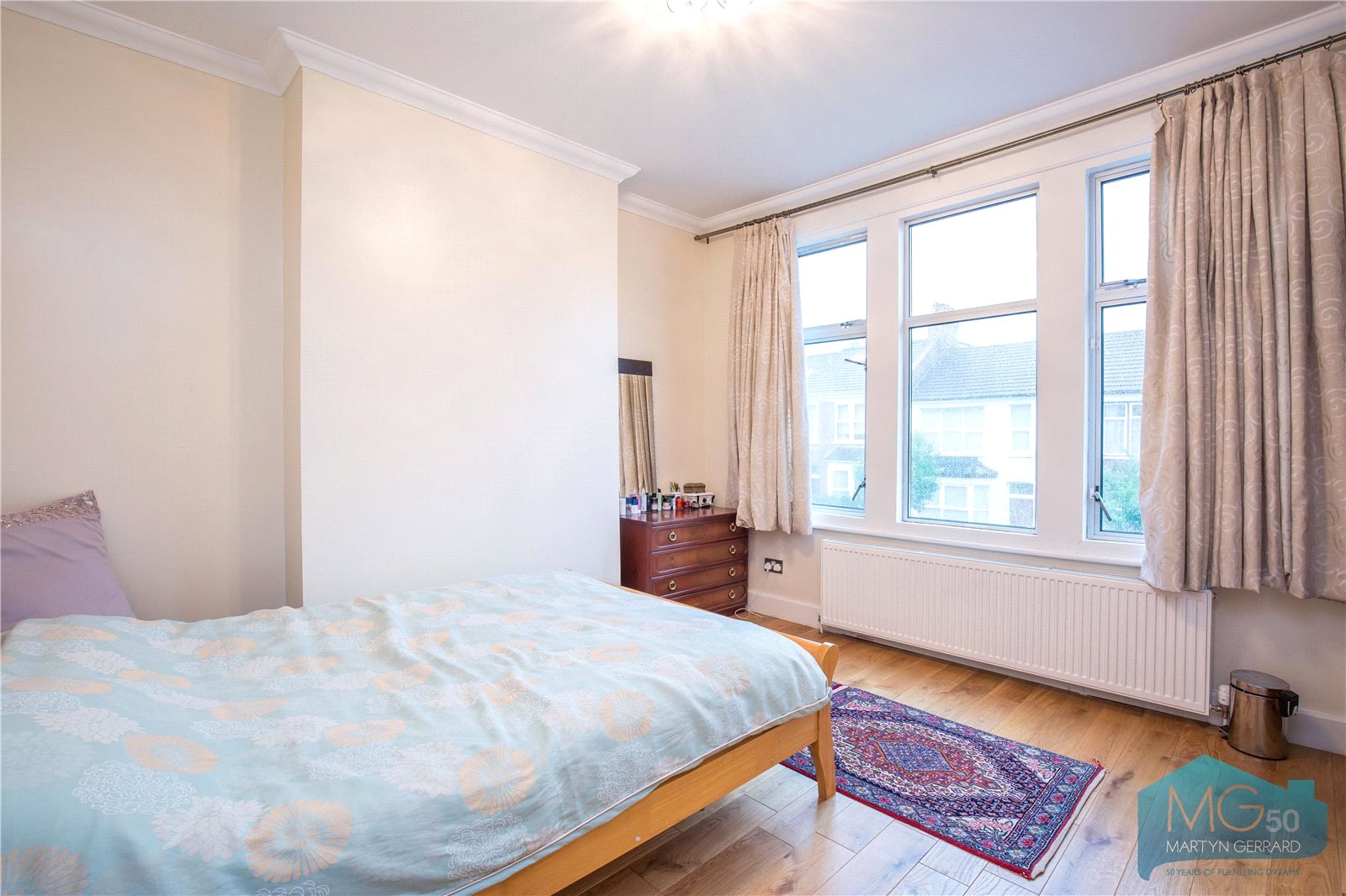 4 bedroom Terraced House to rent - Martyn Gerrard