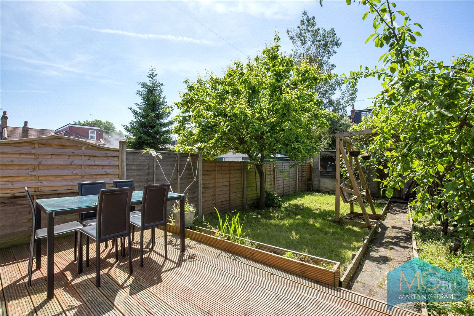 4 bedroom Terraced House to rent - Martyn Gerrard