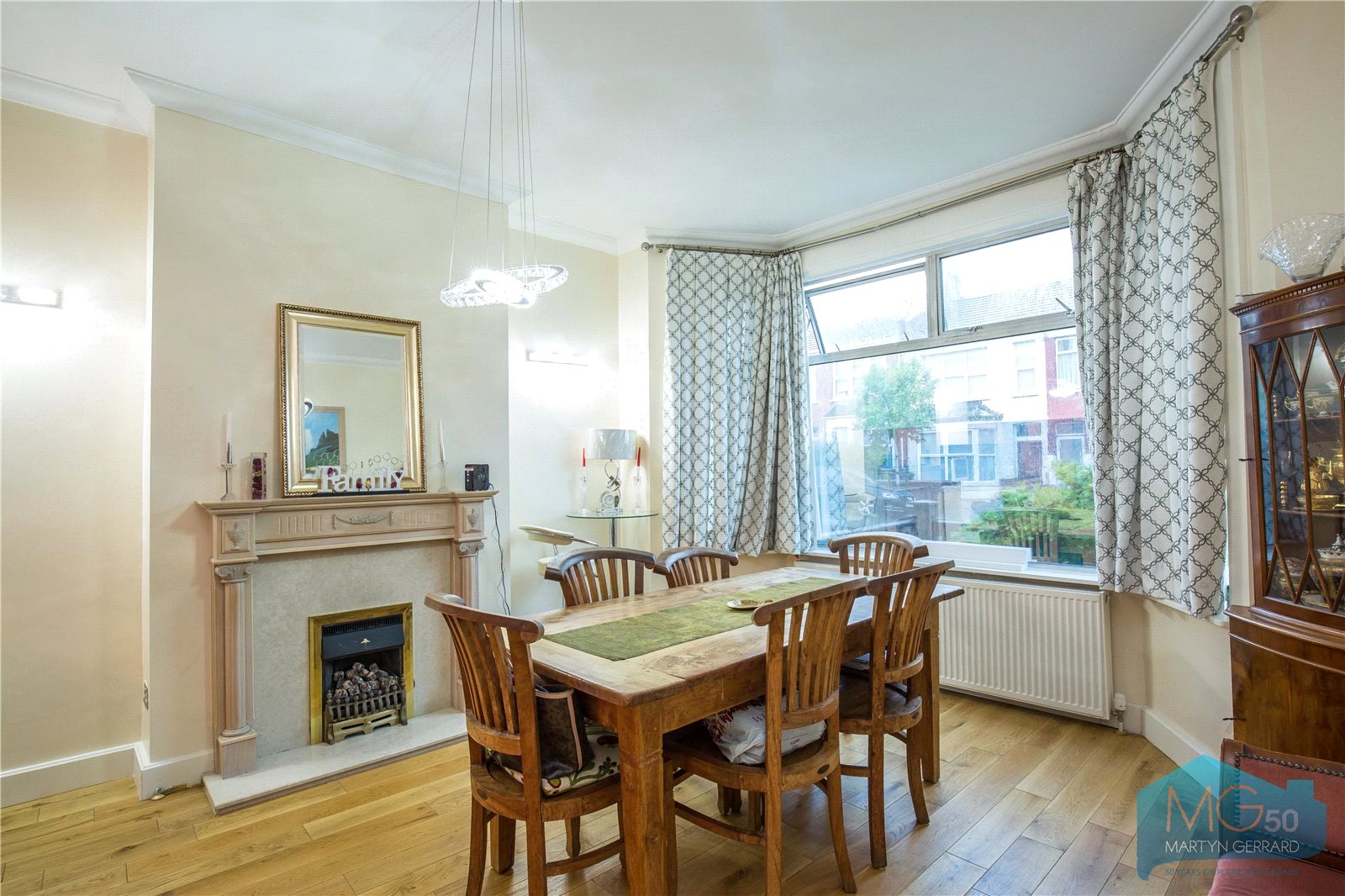 4 bedroom Terraced House to rent - Martyn Gerrard