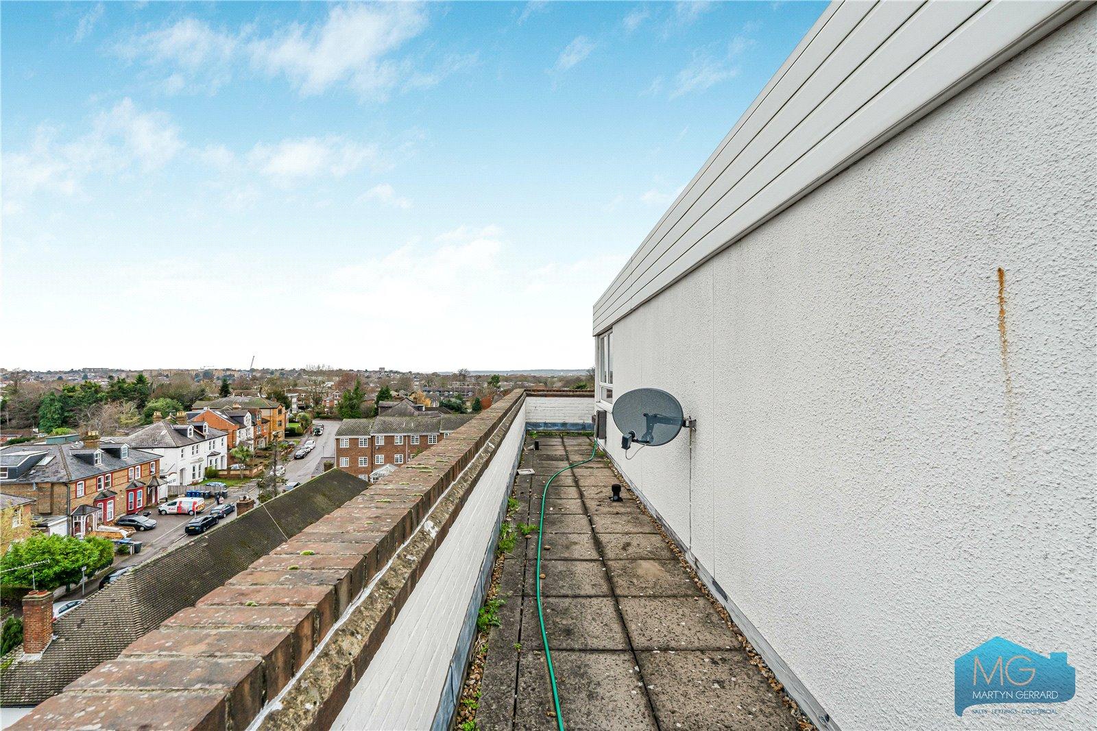 2 bedroom Apartment for sale - Martyn Gerrard