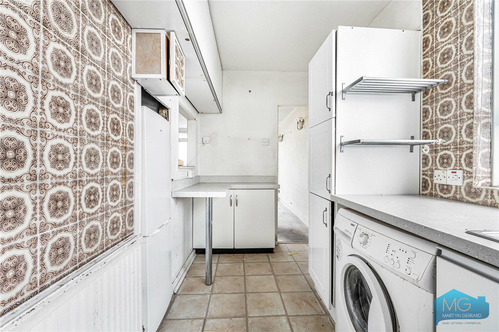 2 bedroom Apartment for sale - Martyn Gerrard