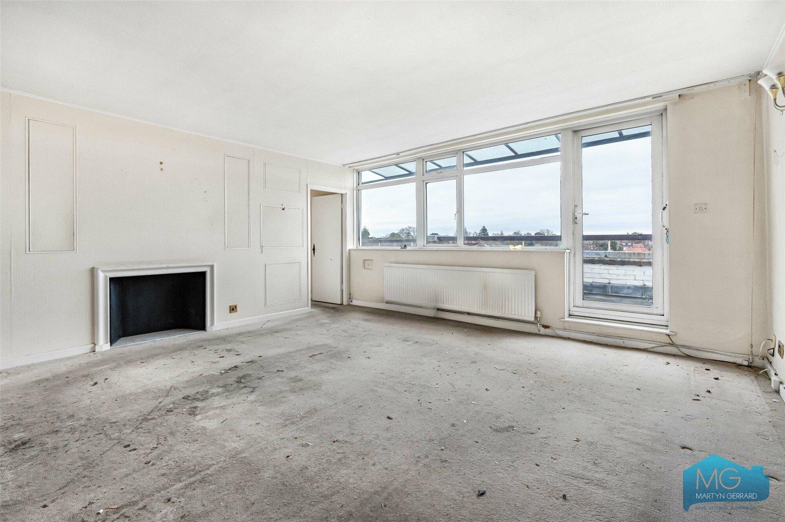 2 bedroom Apartment for sale - Martyn Gerrard