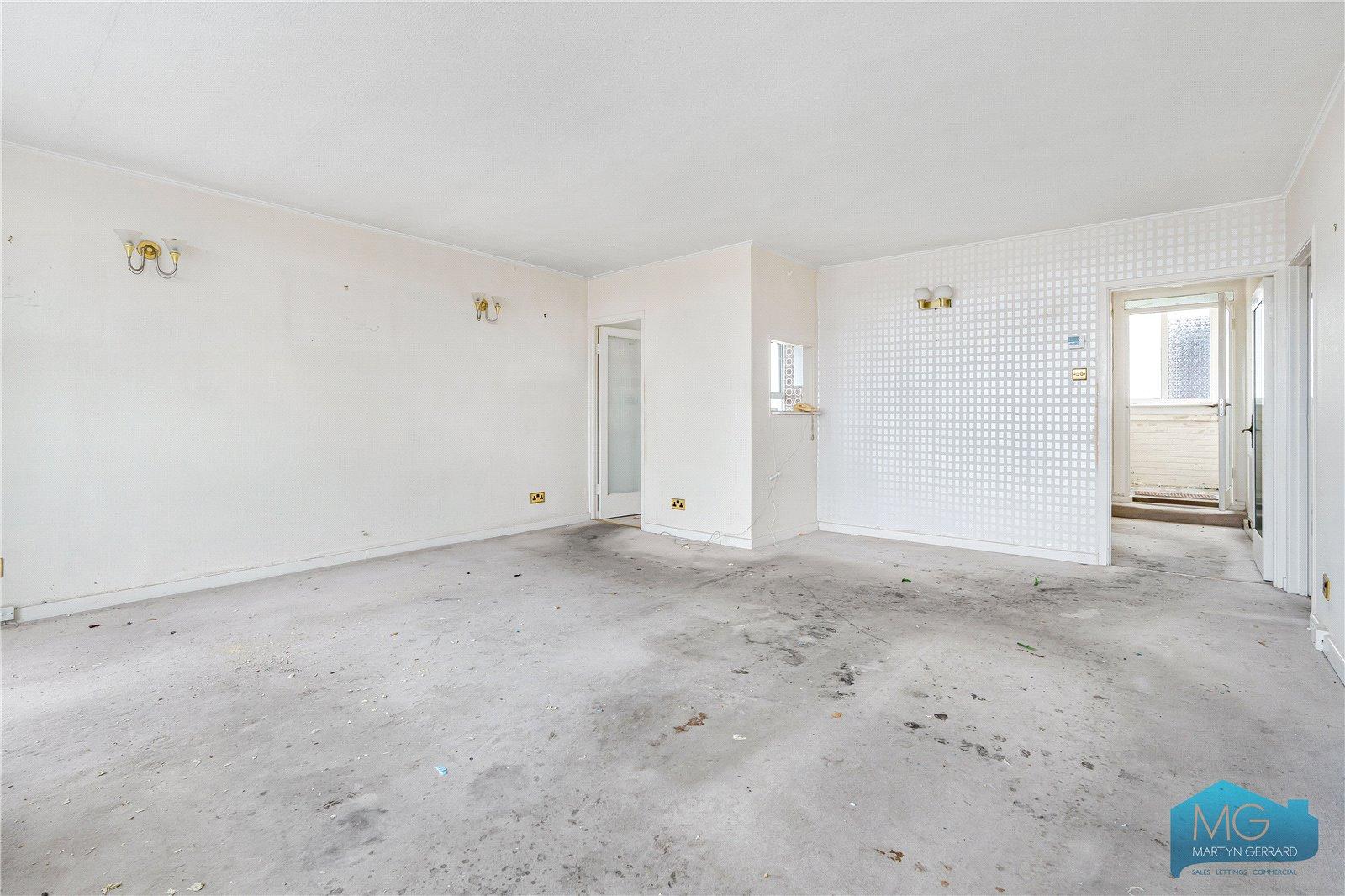 2 bedroom Apartment for sale - Martyn Gerrard