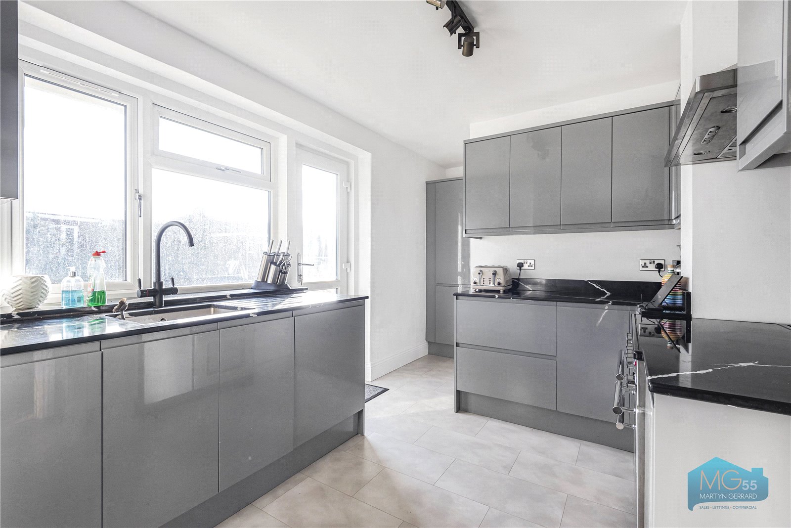 Wentworth Park, Finchley Central, London, N3+  - Martyn Gerrard