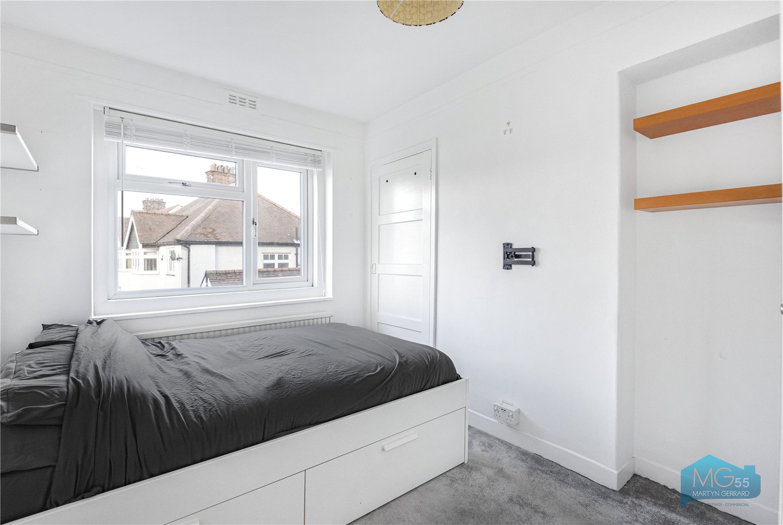 3 bedroom Apartment to rent - Martyn Gerrard