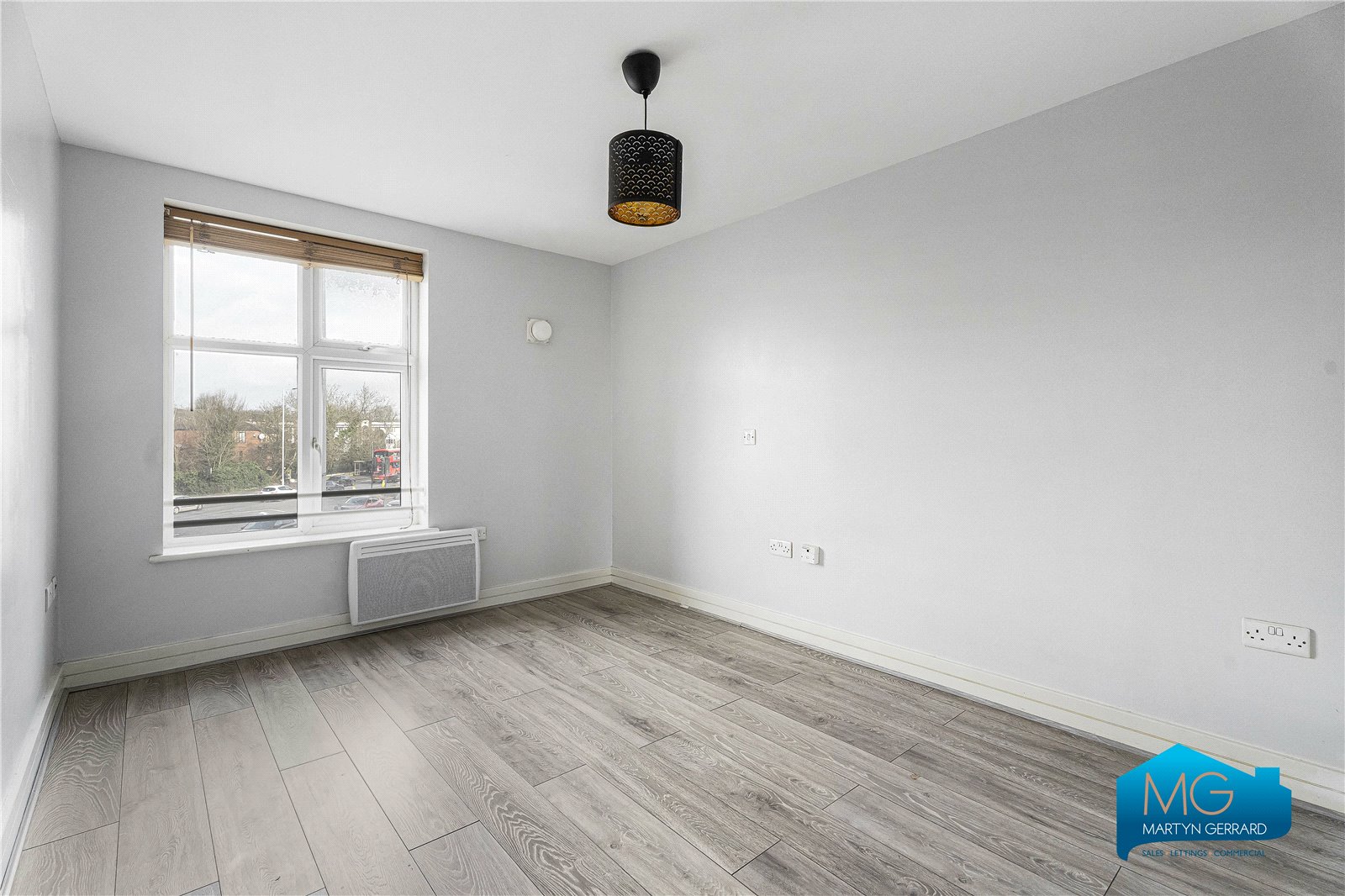 1 bedroom Apartment to rent - Martyn Gerrard