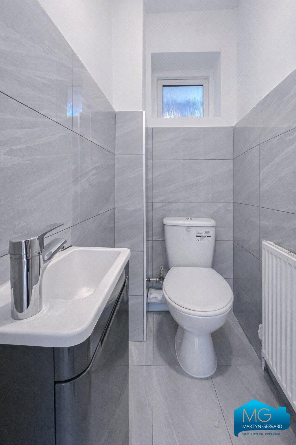2 bedroom Apartment for sale - Martyn Gerrard