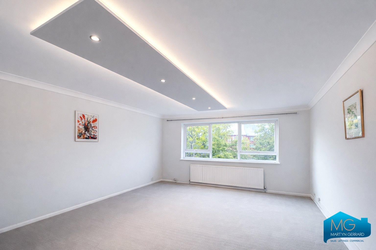 2 bedroom Apartment for sale - Martyn Gerrard