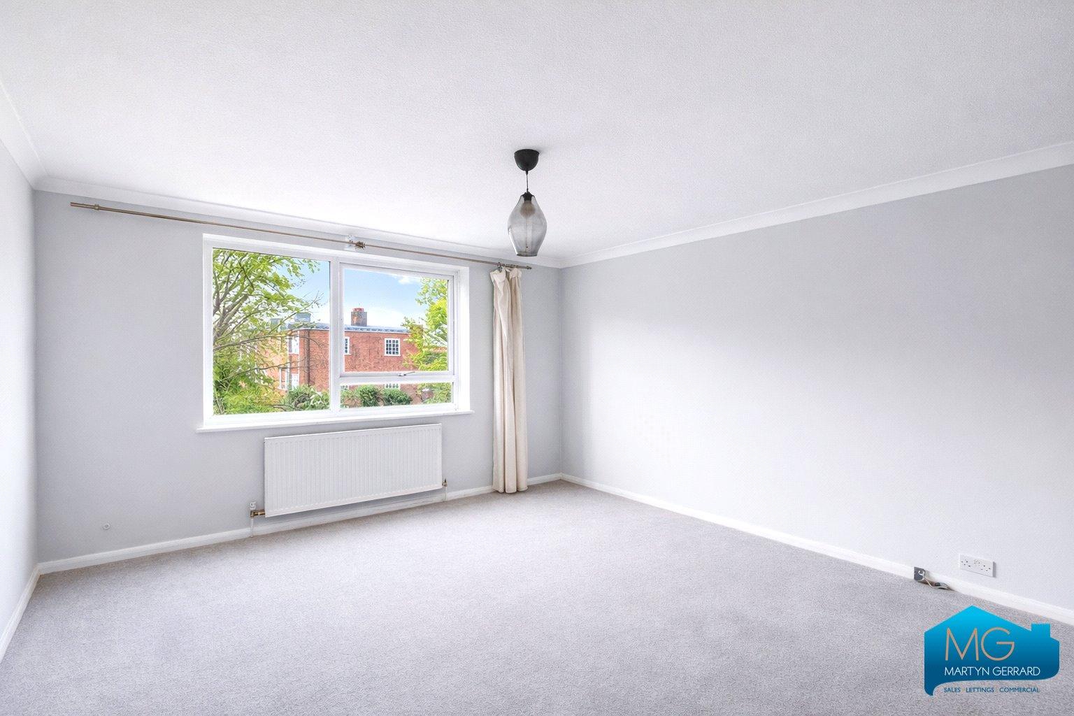 2 bedroom Apartment for sale - Martyn Gerrard