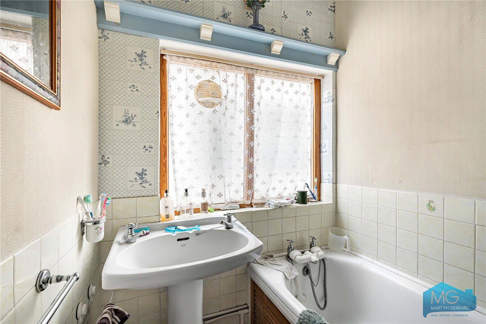 3 bedroom Semi-Detached House for sale - Martyn Gerrard