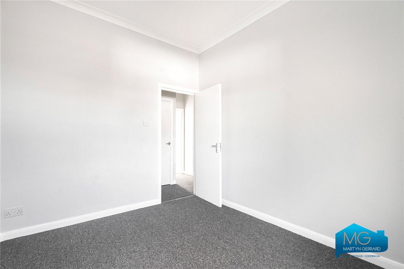 2 bedroom Apartment to rent - Martyn Gerrard