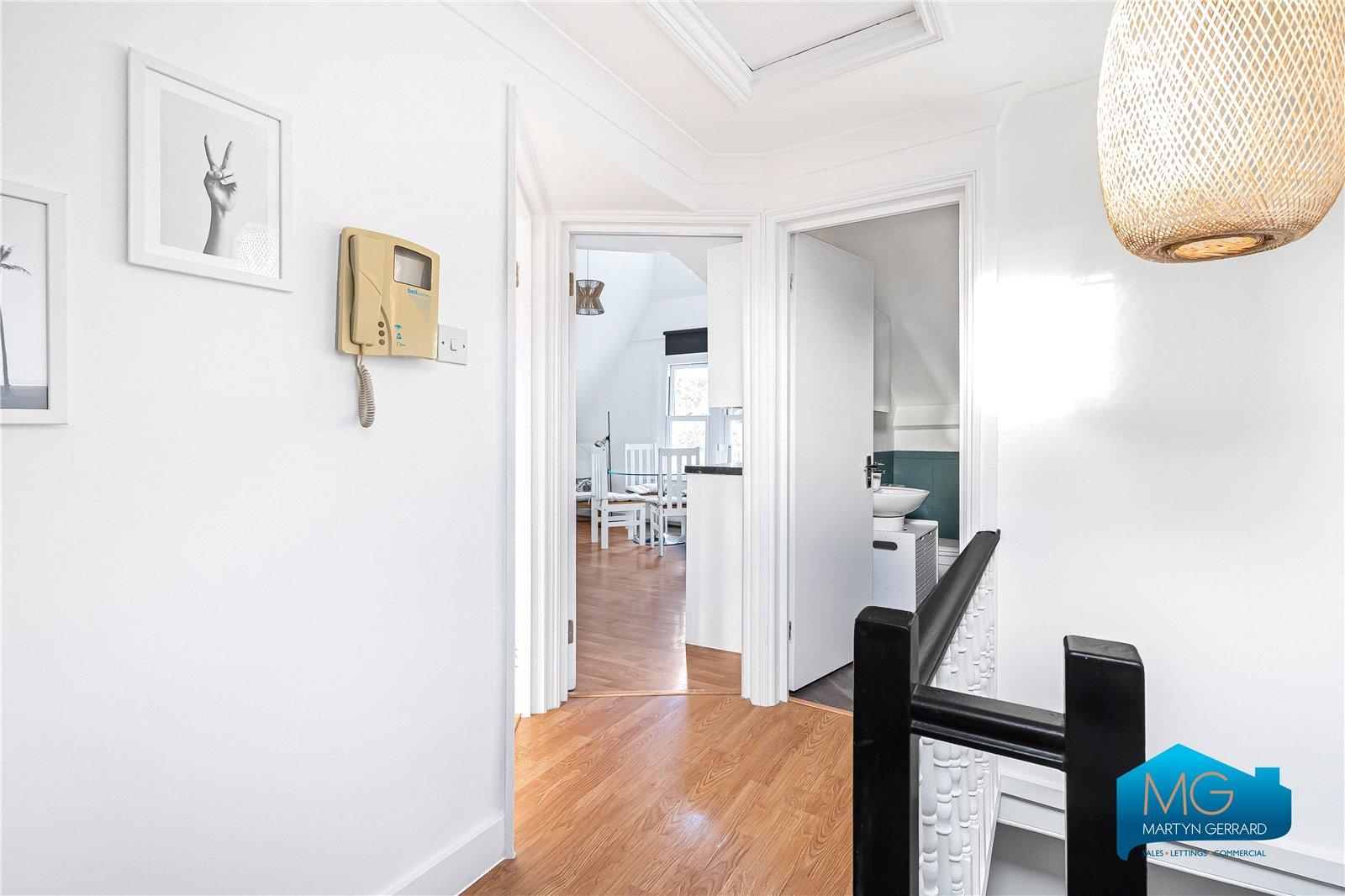 1 bedroom Apartment to rent - Martyn Gerrard