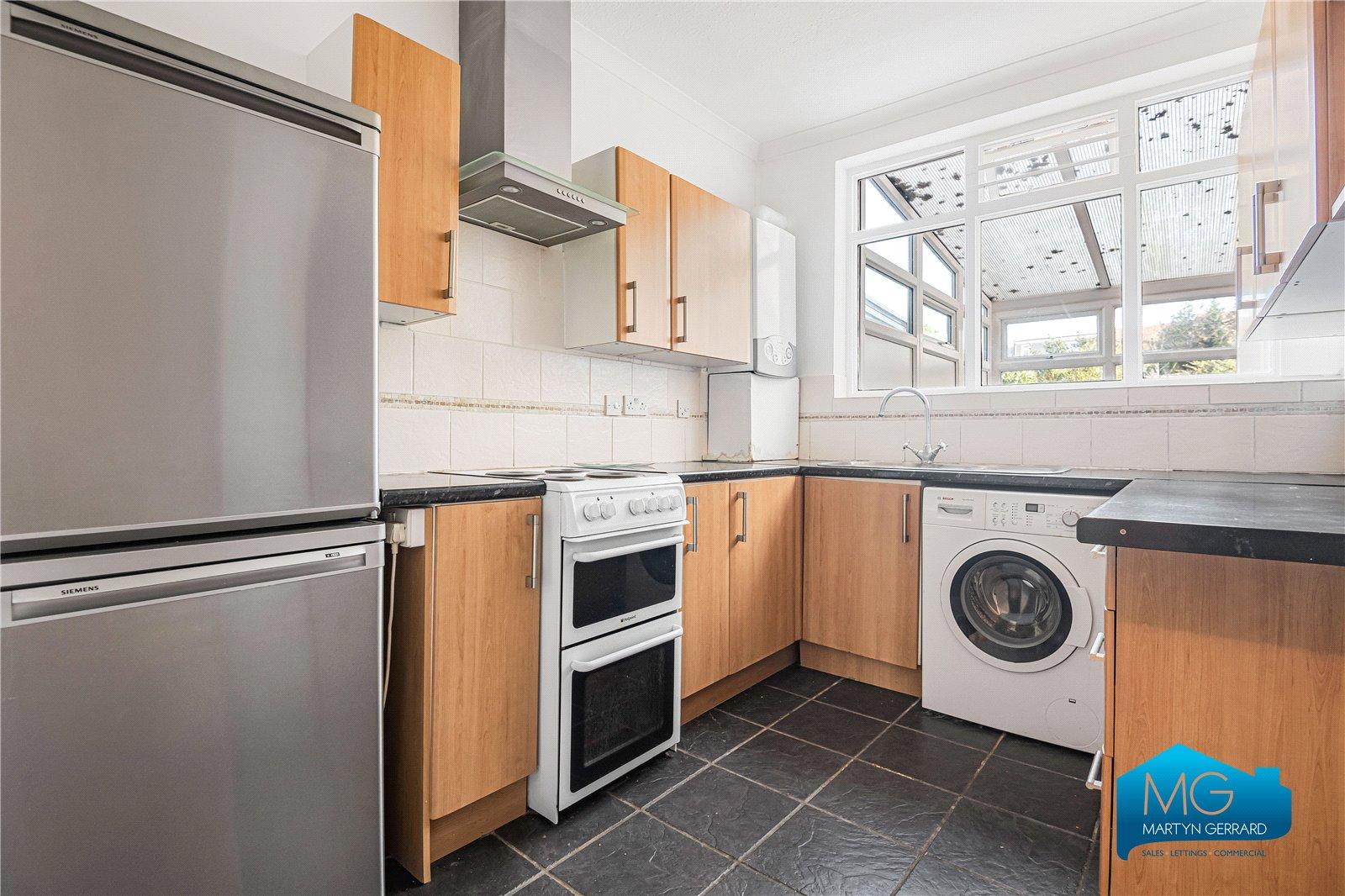 1 bedroom Ground Floor Flat to rent - Martyn Gerrard
