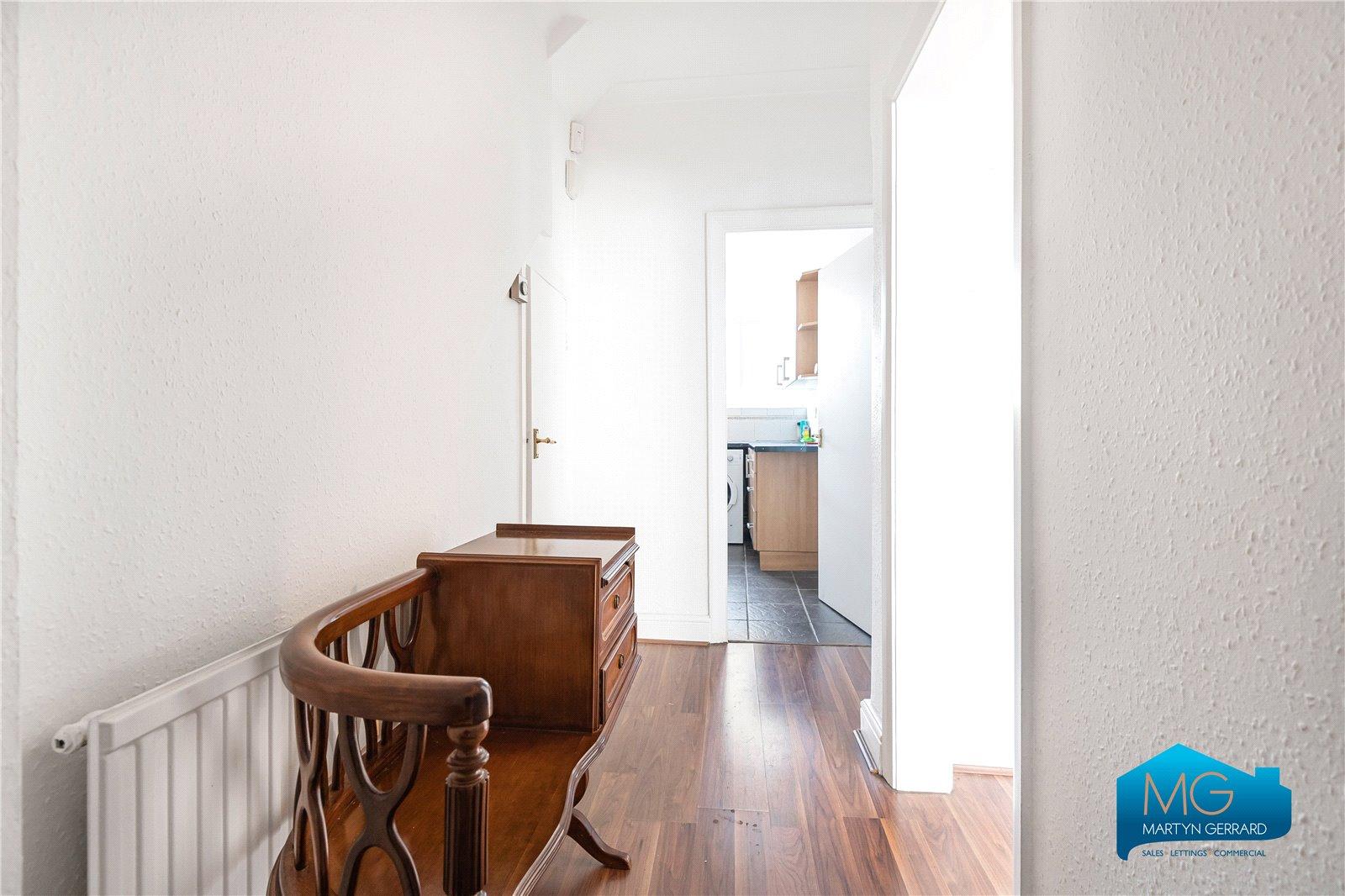 1 bedroom Ground Floor Flat to rent - Martyn Gerrard