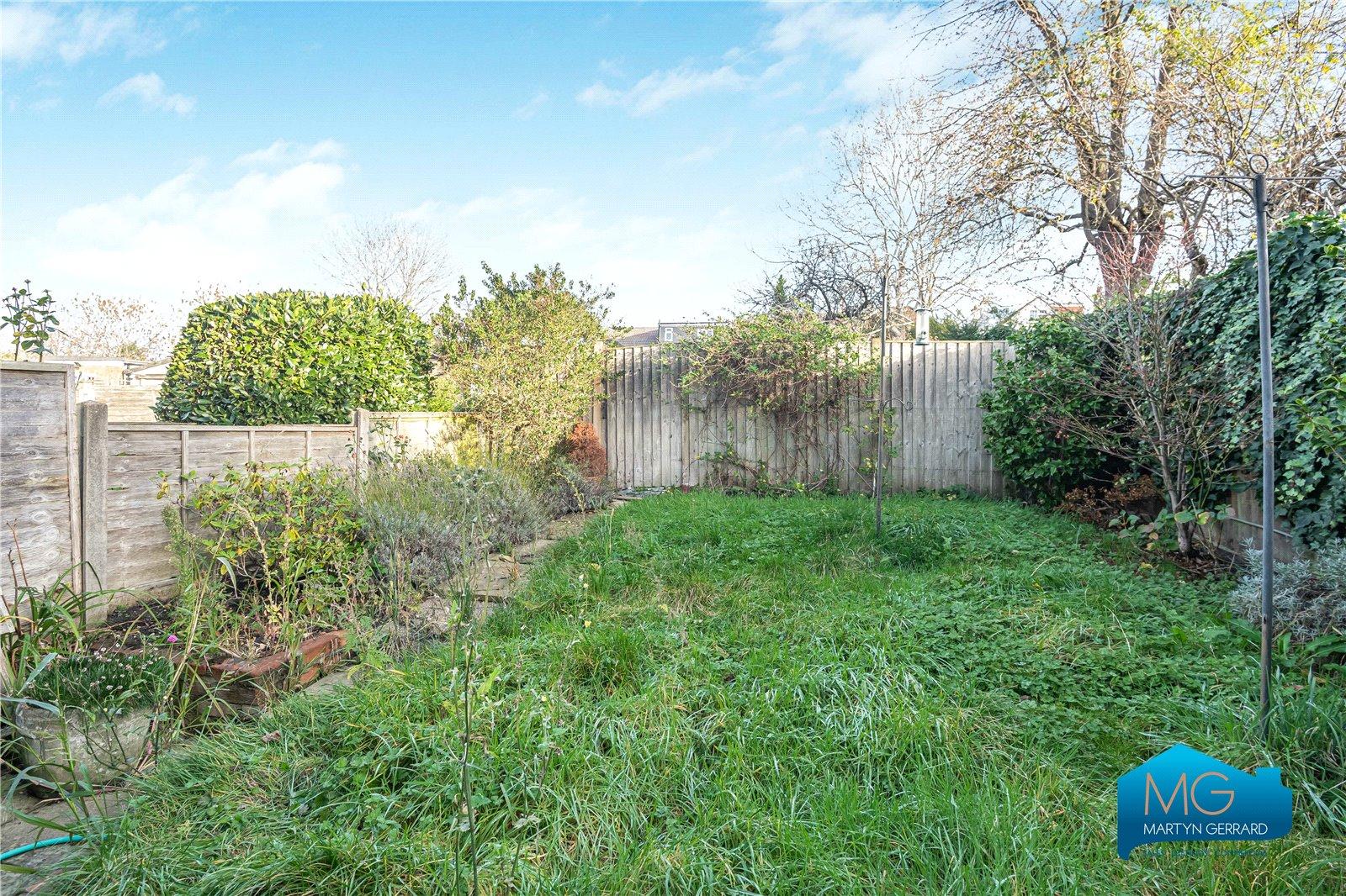 1 bedroom Ground Floor Flat to rent - Martyn Gerrard