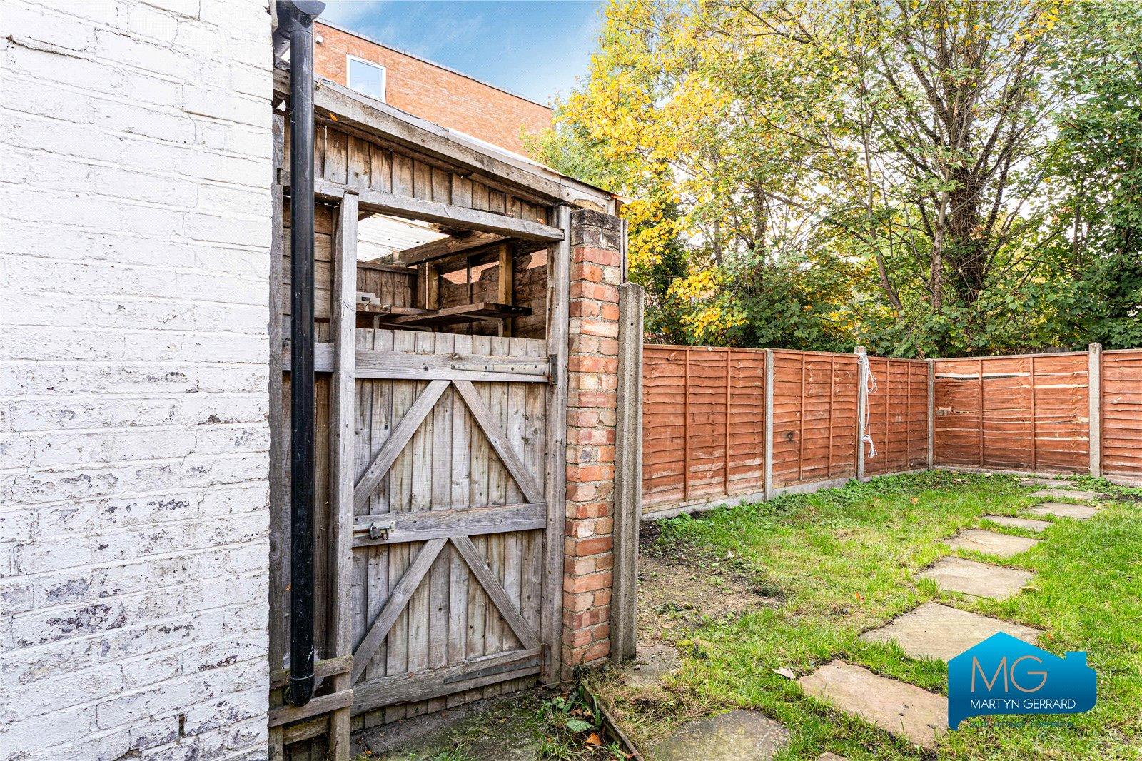 2 bedroom Ground Floor Flat to rent - Martyn Gerrard