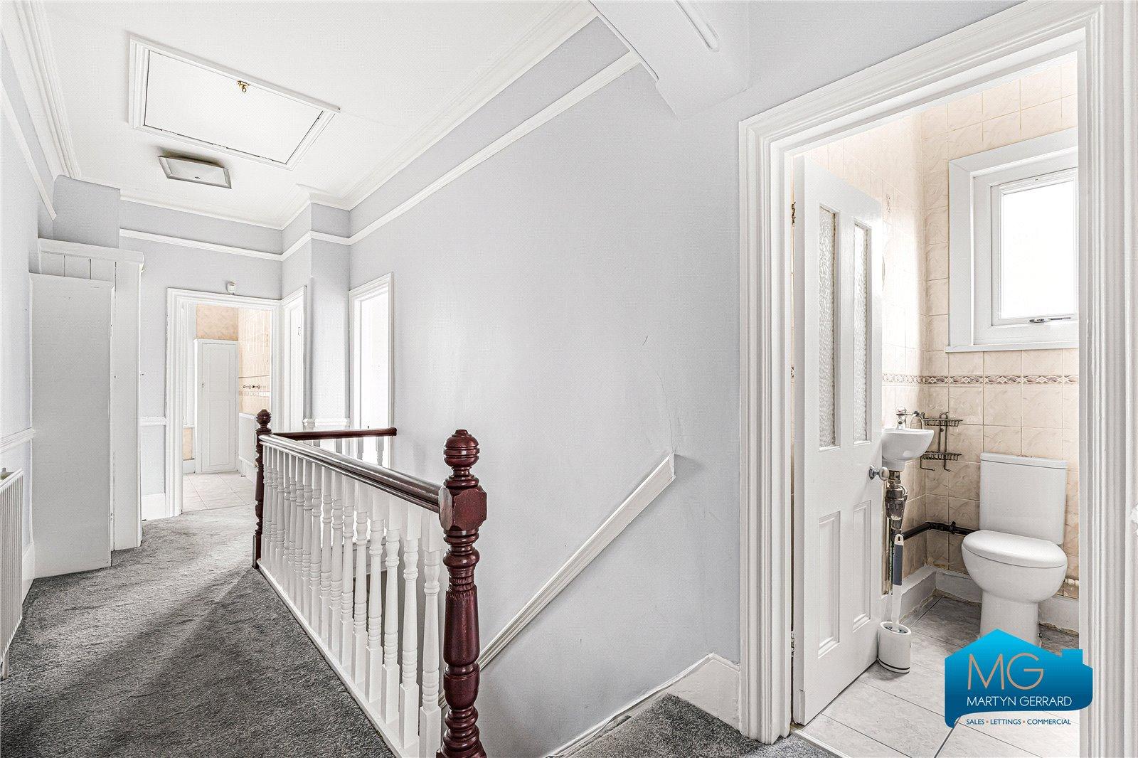 4 bedroom Semi-Detached House to rent - Martyn Gerrard