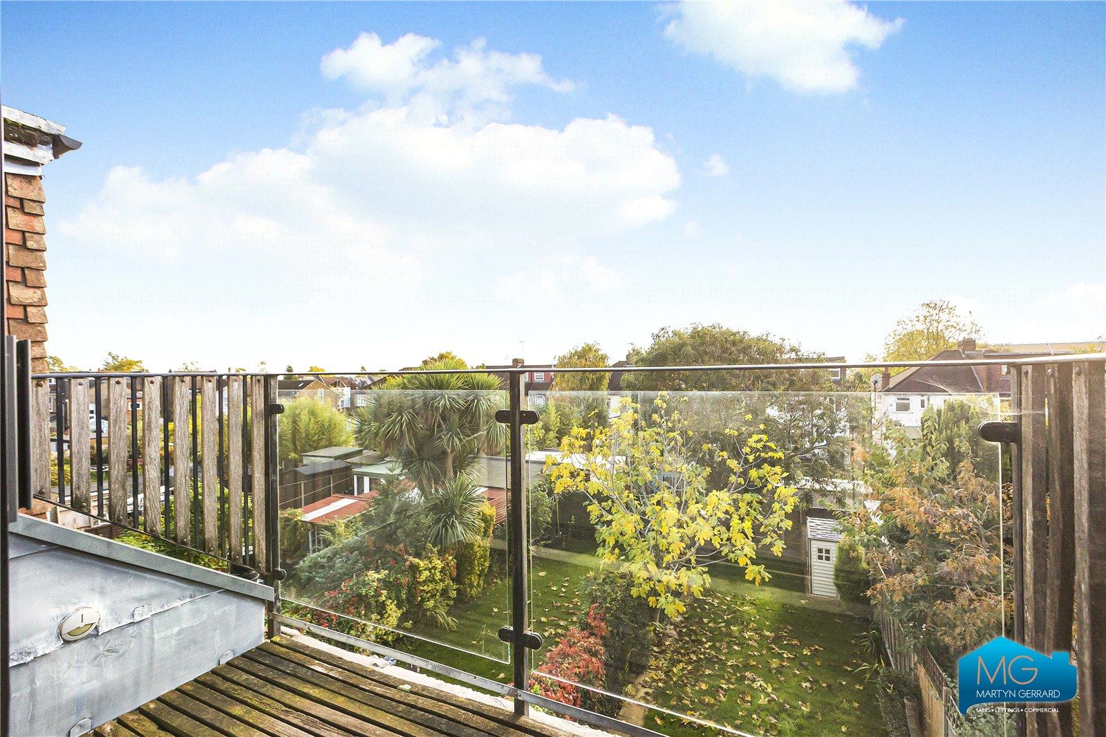 4 bedroom Terraced House to rent - Martyn Gerrard