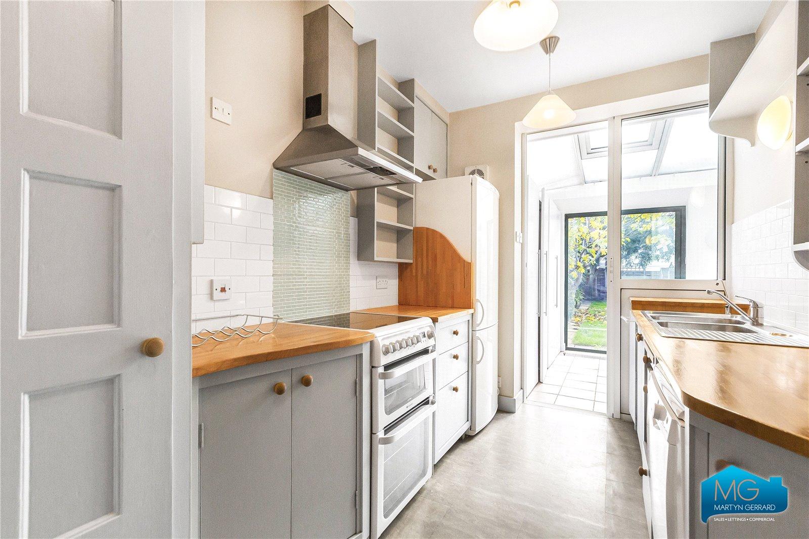 4 bedroom Terraced House to rent - Martyn Gerrard