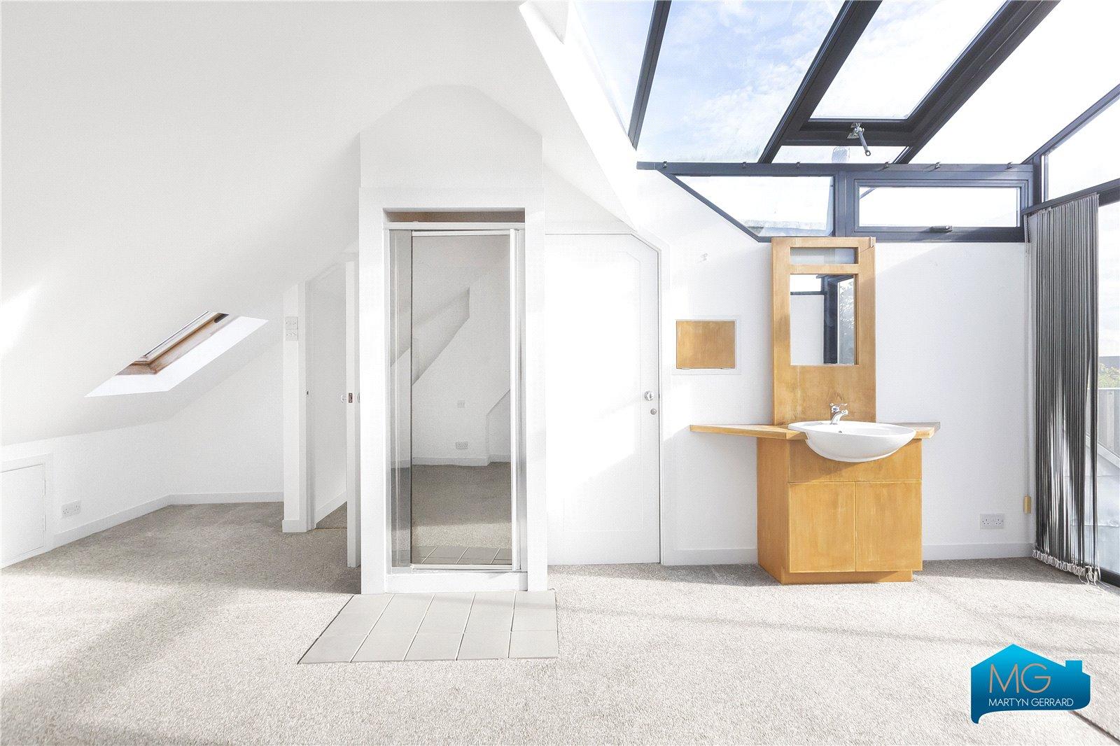 4 bedroom Terraced House to rent - Martyn Gerrard