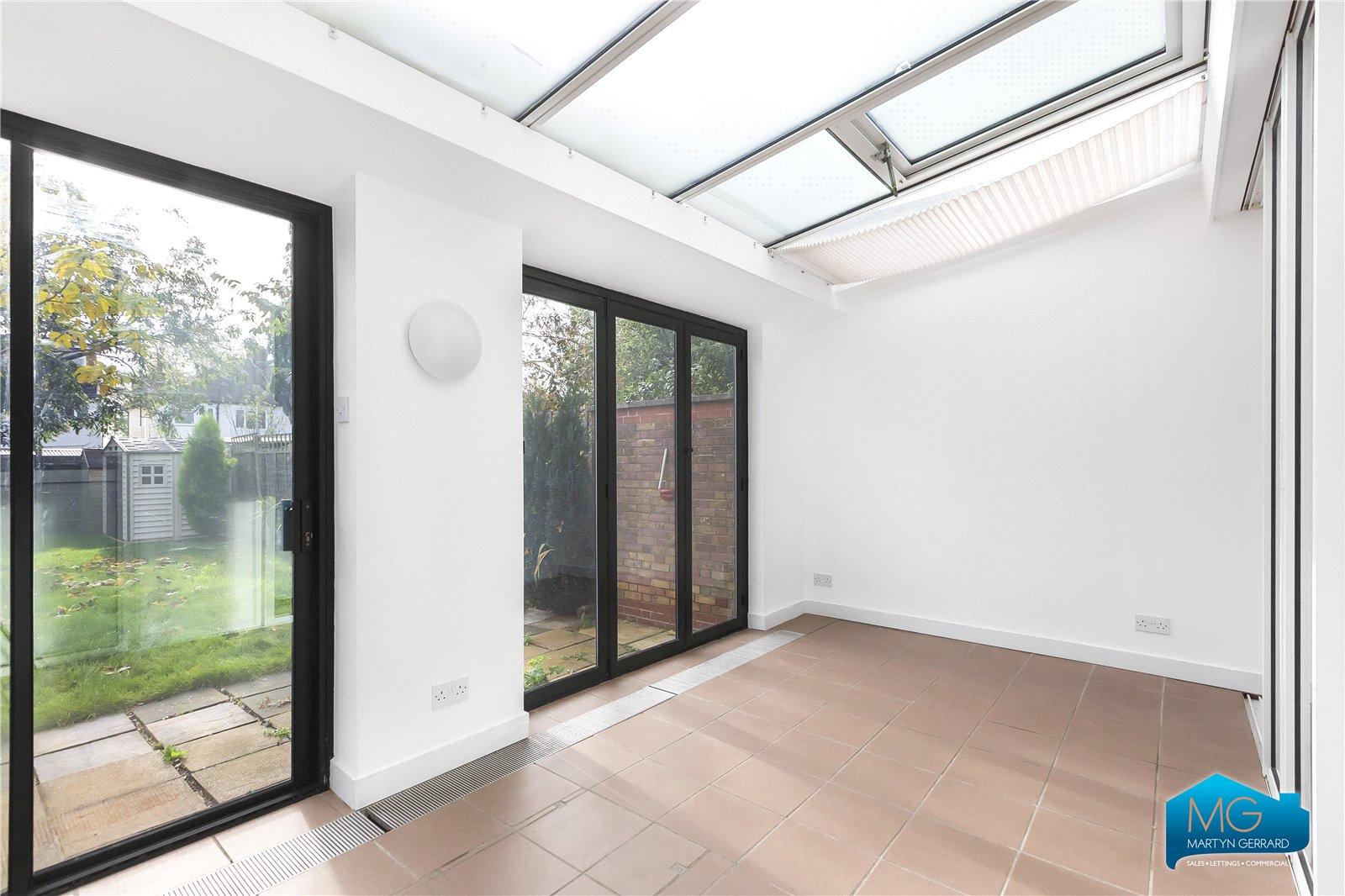 4 bedroom Terraced House to rent - Martyn Gerrard