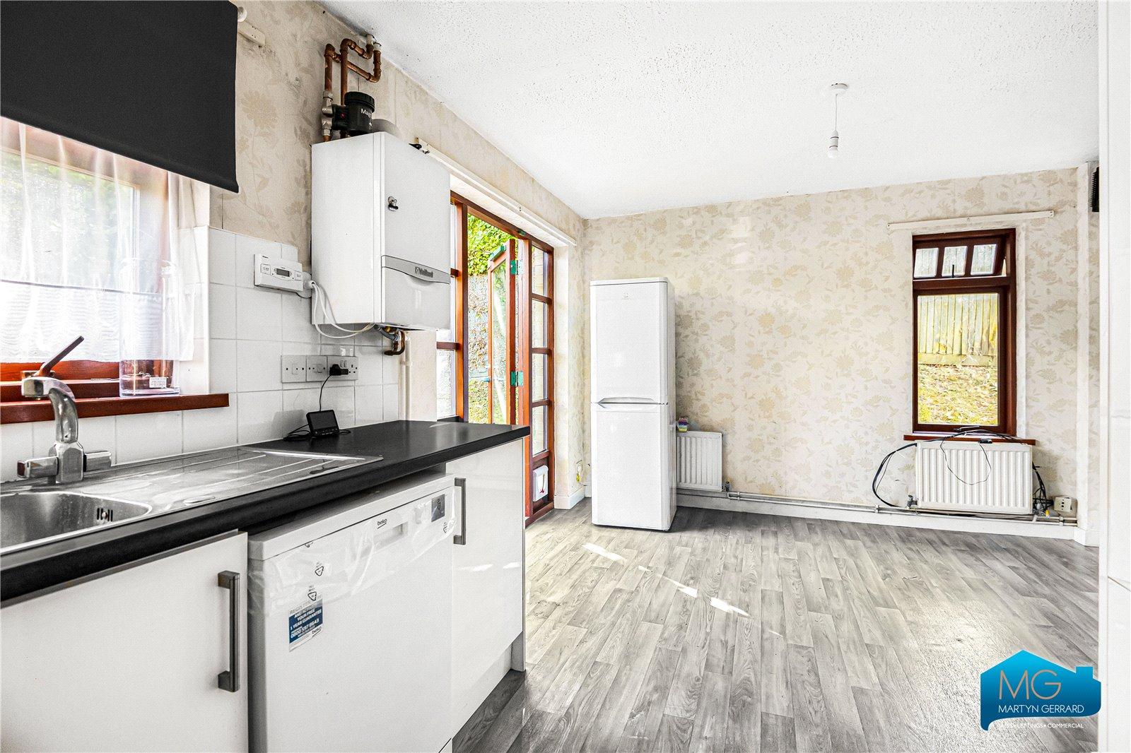 3 bedroom Detached House to rent - Martyn Gerrard