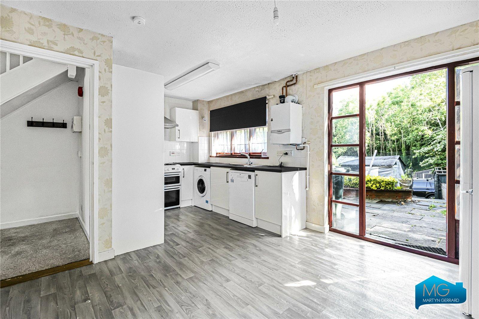 3 bedroom Detached House to rent - Martyn Gerrard