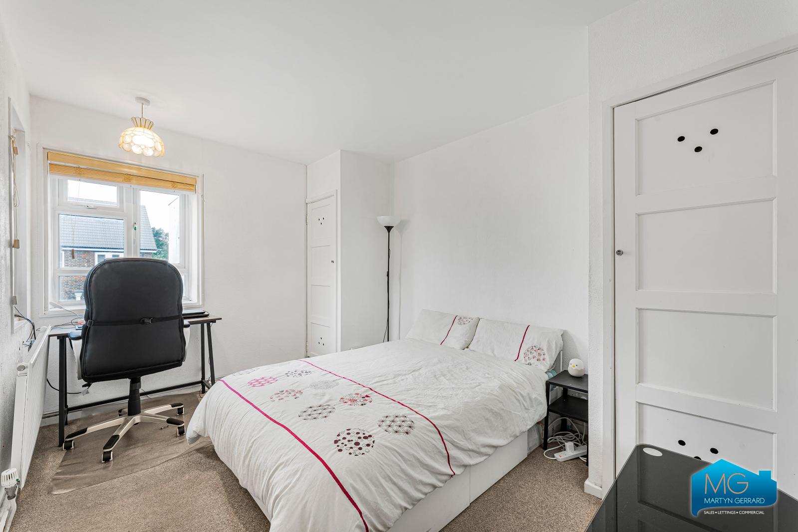 3 bedroom Apartment to rent - Martyn Gerrard