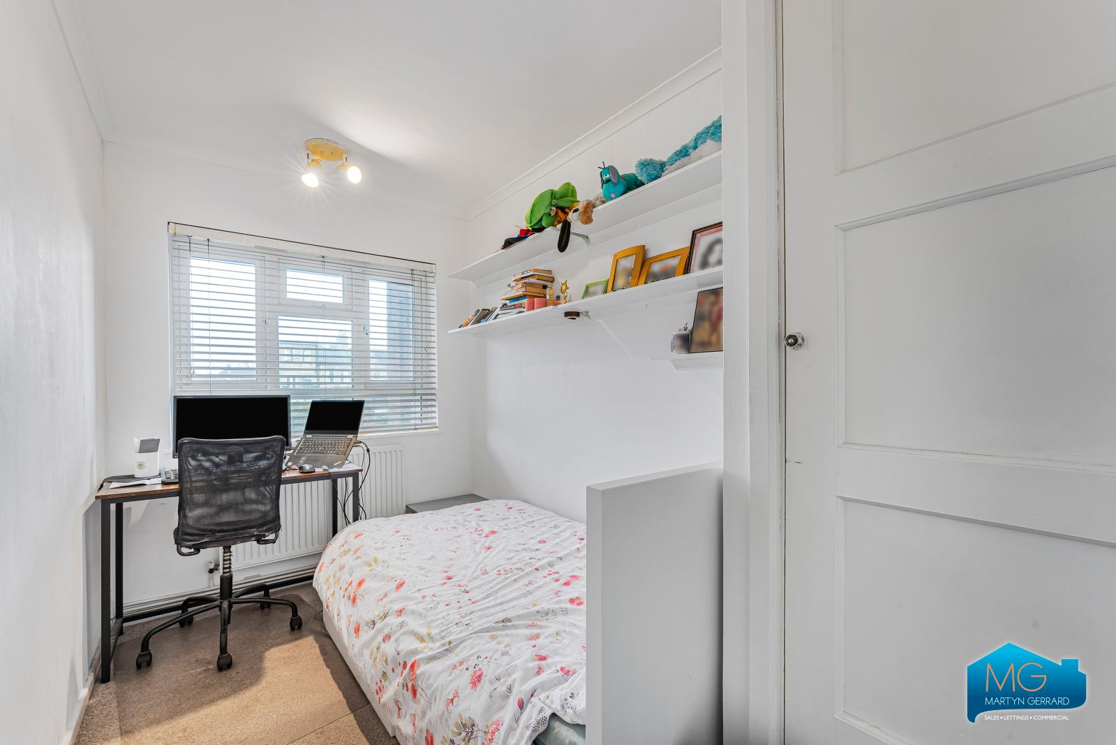 3 bedroom Apartment to rent - Martyn Gerrard