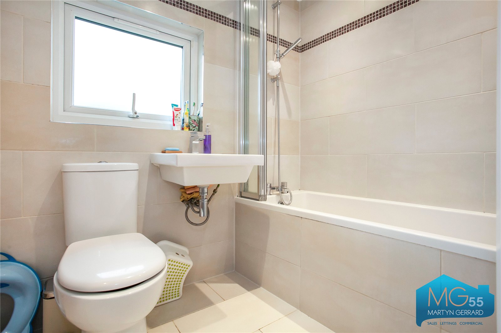 3 bedroom Ground Floor Flat to rent - Martyn Gerrard