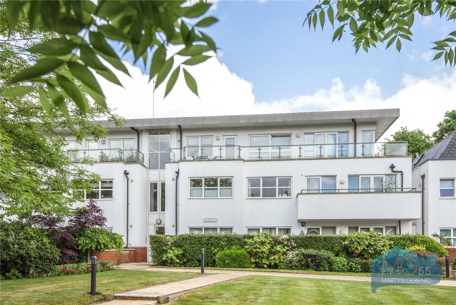 2 bedroom Ground Floor Flat to rent - Martyn Gerrard