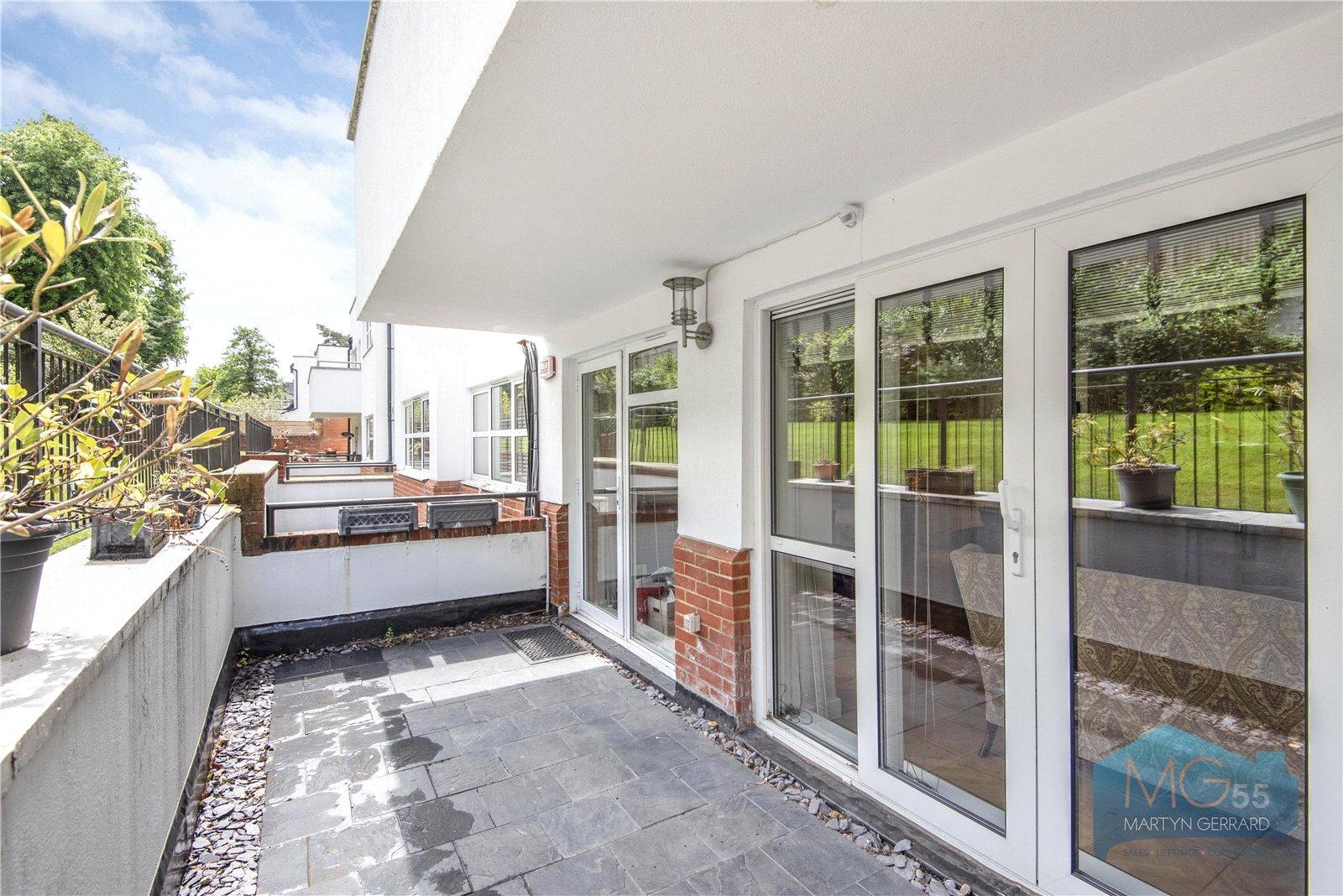 2 bedroom Ground Floor Flat to rent - Martyn Gerrard