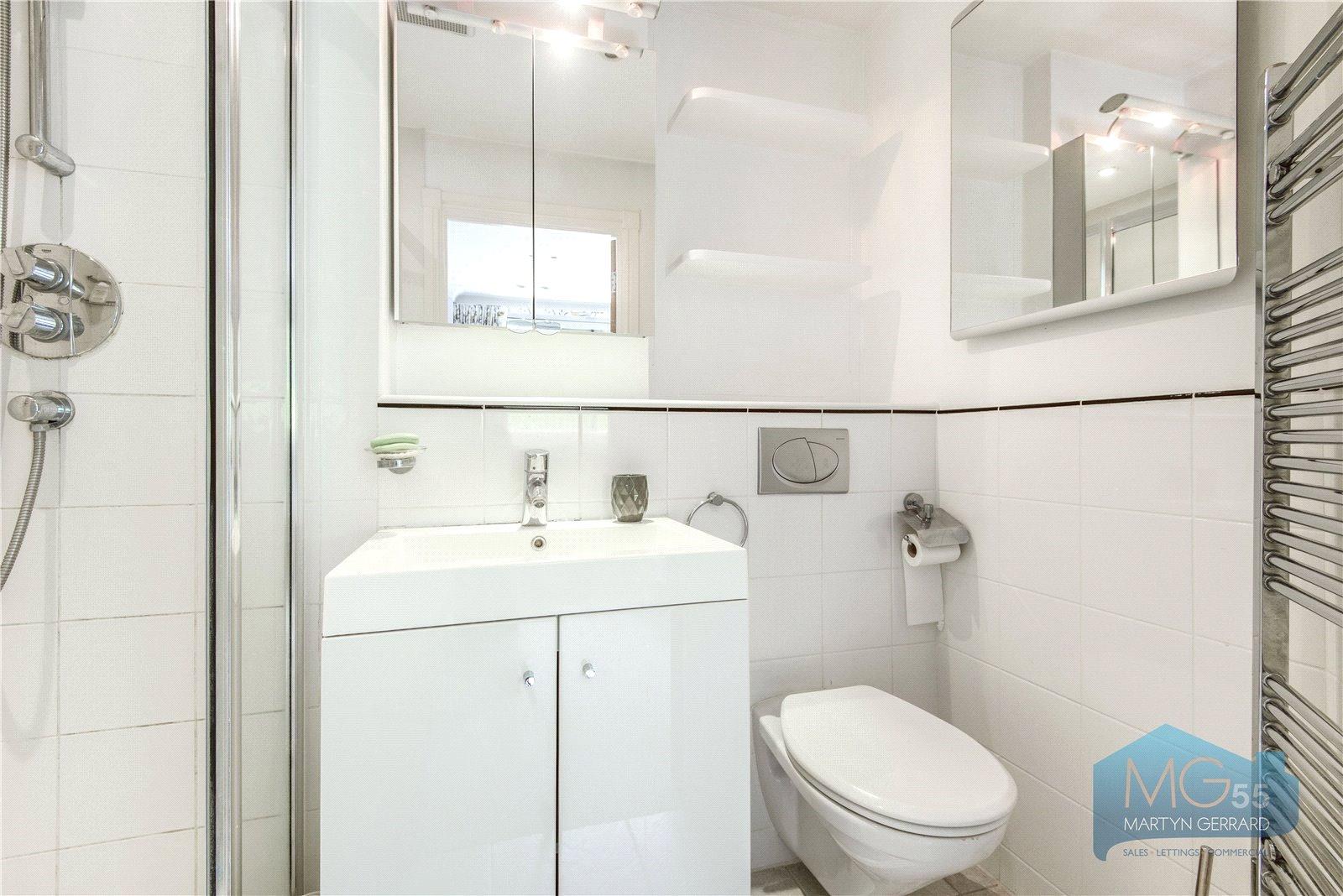 2 bedroom Ground Floor Flat to rent - Martyn Gerrard