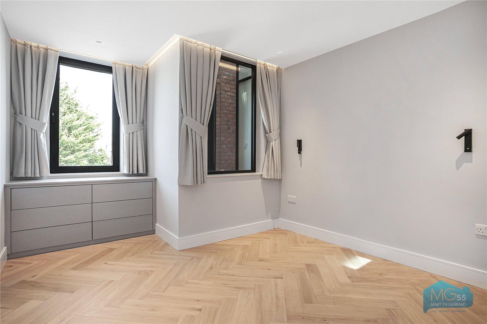 2 bedroom Apartment to rent - Martyn Gerrard